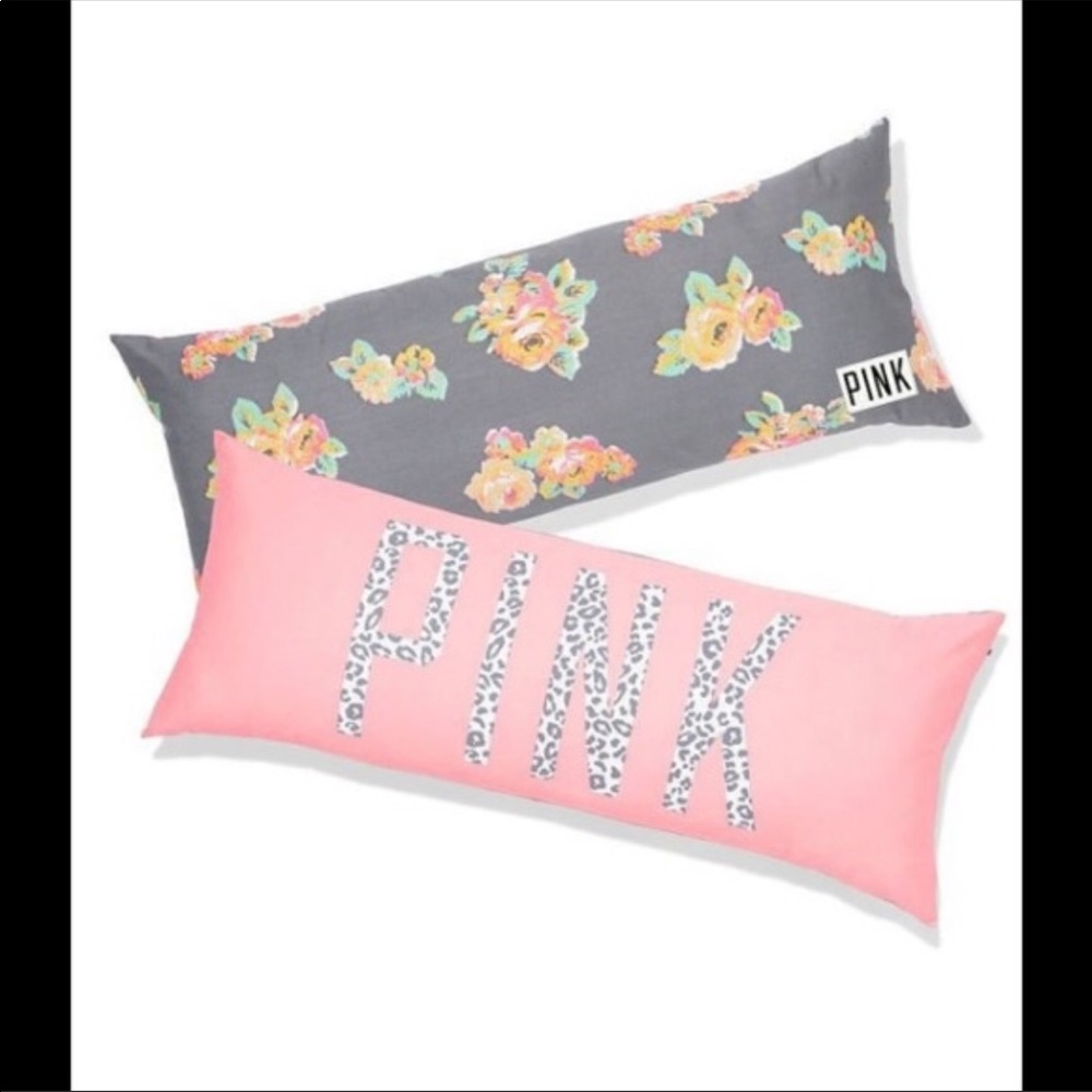 ISOOOO THIS PILLOW !!